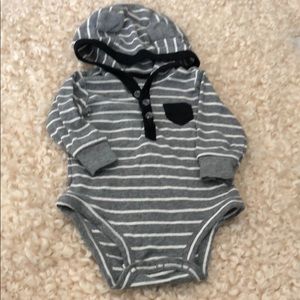 🌟Striped hooded onesie